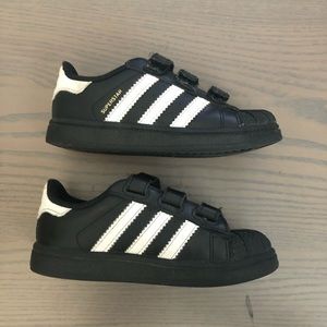 Adidas toddler superstar 8K
